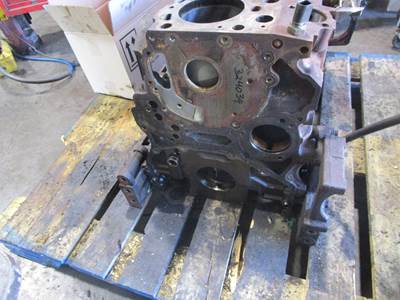 (GOOD USED) Mercedes-Benz OM906LA Engine Block / Cylinder Block ...