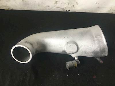 GM Charge Air Turbo Intake Transfer Elbow Pipe Part# 15673242