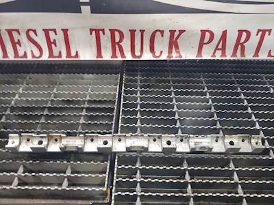 Caterpillar 3208 Rocker Arm Bracket OEM CAT Part# 9l8094 (Sold Individually)