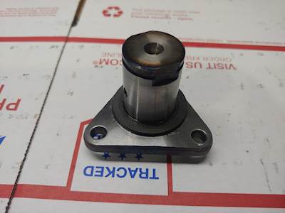 2005 KUBOTA D905 DIESEL ENGINE IDLER CAMSHAFT GEAR SUPPORT