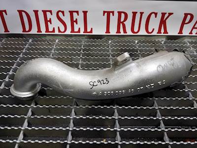 Mercedes Benz OM906LA Charge Air Intake Elbow Tube Pipe Part# A9060984607 KZR2