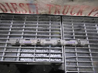 Caterpillar 3208 Rocker Arm Bracket OEM CAT OEM-Part# 9l8094 (Sold Individually)