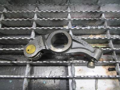 (GOOD USED) Cummins ISX Diesel Engine Rocker Arm OEM-Part# 4059297