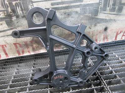 2004-2006 International 6.0L VT365 Diesel Engine Accessory Bracket Part# 1840439C2