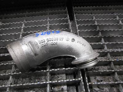 (GOOD USED) Mercedes Benz OM906LA Charge Air Turbo Intake Transfer Elbow Pipe P# A9060905837