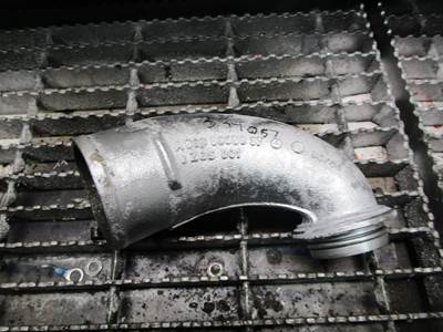 (GOOD USED) Mercedes Benz OM906LA Charge Air Turbo Intake Transfer Elbow Pipe P# A9060905837
