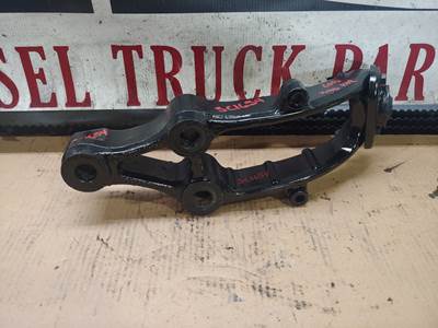 (GOOD USED) Volvo D13 Radiator Support Bracket P#20976567-1