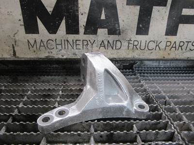 (GOOD USED) Detroit DD15 Engine Mount P#01-33283-000