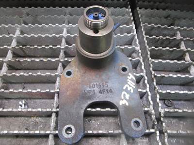 (GOOD USED) International Diesel Engine Fan Clutch / Hub Mount Part# 601695