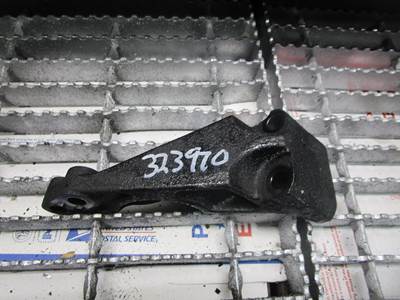 2011 Isuzu 4JJ1 Engine Exhaust Bracket