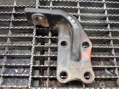 (GOOD USED) Mercedes-Benz MBE 900 Engine Mount OEM P# 01-26838-001