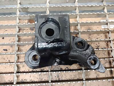 2011 Paccar MX13 Diesel Engine Rear Motor Mount Part# 1670903