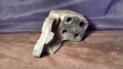 PETERBILT PACCAR MX13 DIESEL ENGINE REAR MOTOR MOUNT PN# 1670904 2012 2013 BRACE