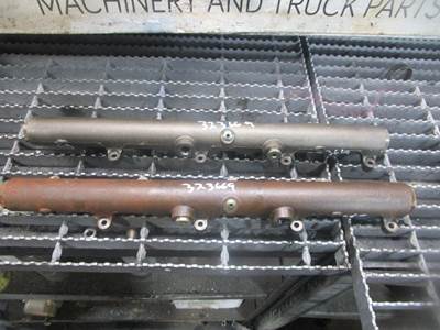 (GOOD USED) International VT365 Diesel Engine High Pressure Fuel Rail P# 1840525C1