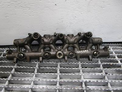 2004 2005 2006 International Diesel Engine High Pressure Oil Rail OEM 1854701C1