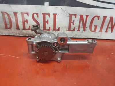 2000 Caterpillar 3126 Diesel Engine OEM Oil Pump Part# 189-8777, 4W2233