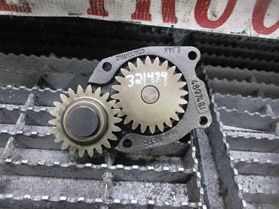 (GOOD USED) Cummins Diesel Engine Oil Pump OEM-Part# 4897481