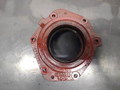 1986 International Harvester 1440 DT436 Engine Oil Pump Gear Housing P# 675361C1