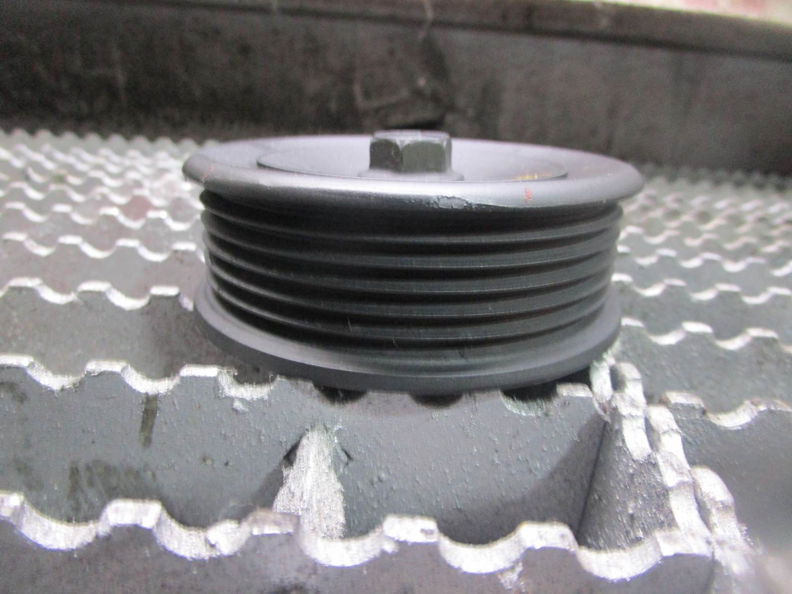 (GOOD USED) Cummins ISX Diesel Engine Idler Pulley Part 3682229 For