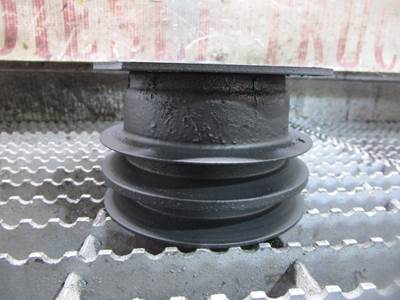 (GOOD USED) Nissan FD35T Diesel Engine Fan Hub Pulley OEM-Part