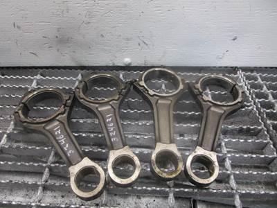 2004 2005 2006 International VT365 6.0L Diesel Engine OEM Connecting Rods 1834675C1