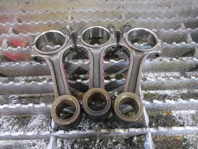 (GOOD USED) 2005 Kubota D722 Diesel Engine Connecting Rod OEM-Part