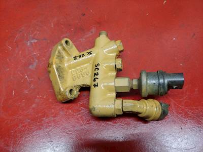 2004 Caterpillar C7 Diesel Engine Oil Manifold Pressure Sensor P# 226-8696