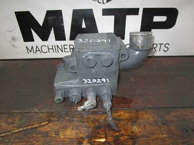 2000 Mack Renault 6.2L MIDR Diesel Engine Thermostat Housing P# 5600426610