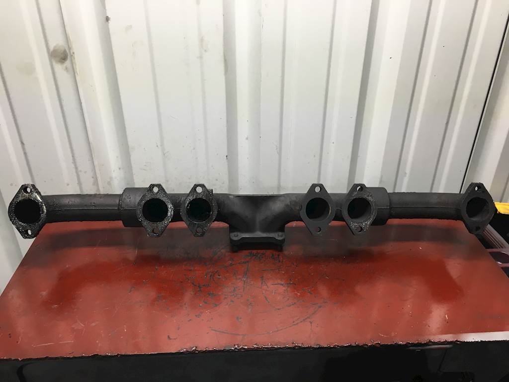 1995 Cummins M11/L10 Engine Exhaust Manifold Part# 3084656, 3067406