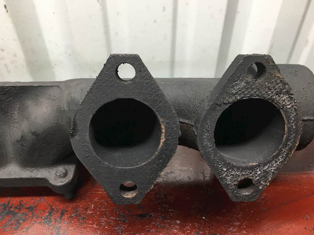 1995 Cummins M11/L10 Engine Exhaust Manifold Part 3084656, 3067406