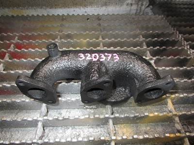 (GOOD USED) Kubota D722 Diesel Exhaust Manifold OEM-Part