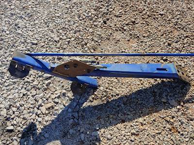 2006 Mack Vision CXN613 Truck Exhaust Pipe Mount Bracket, P# 8ME5113M, 8ME5125M