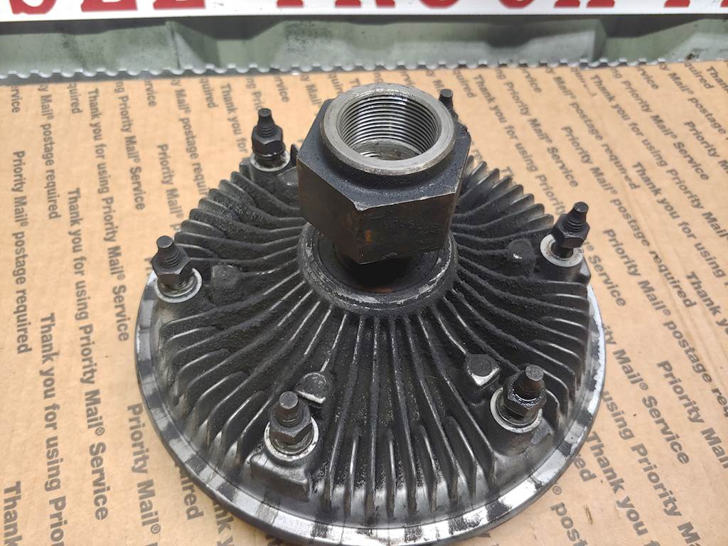 2000 international DT466E Diesel Engine Fan Clutch Part 2601975C1 For
