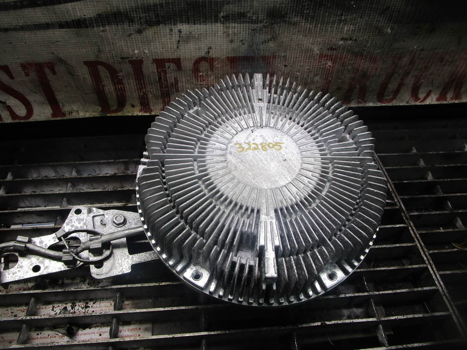 (GOOD USED) International MaxxForce 13 Diesel Engine Fan Clutch / Fan