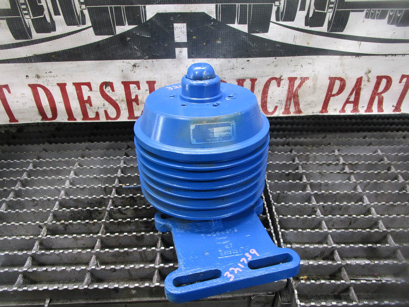 Bendix Diesel Engine Fan Clutch, Clutch Part 104760x, Bracket Part T