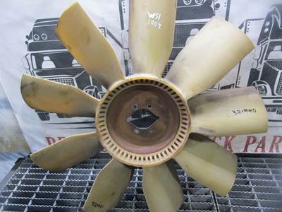 (GOOD USED) Cooling Fan 28 Inch 9 Blade from International Truck with Cummins Diesel Engine Part# 2004796C