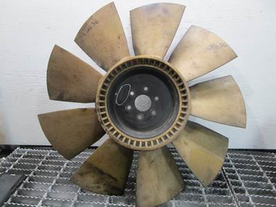 Cummins ISB Diesel Engine 24 INCH FAN OEM 61190337