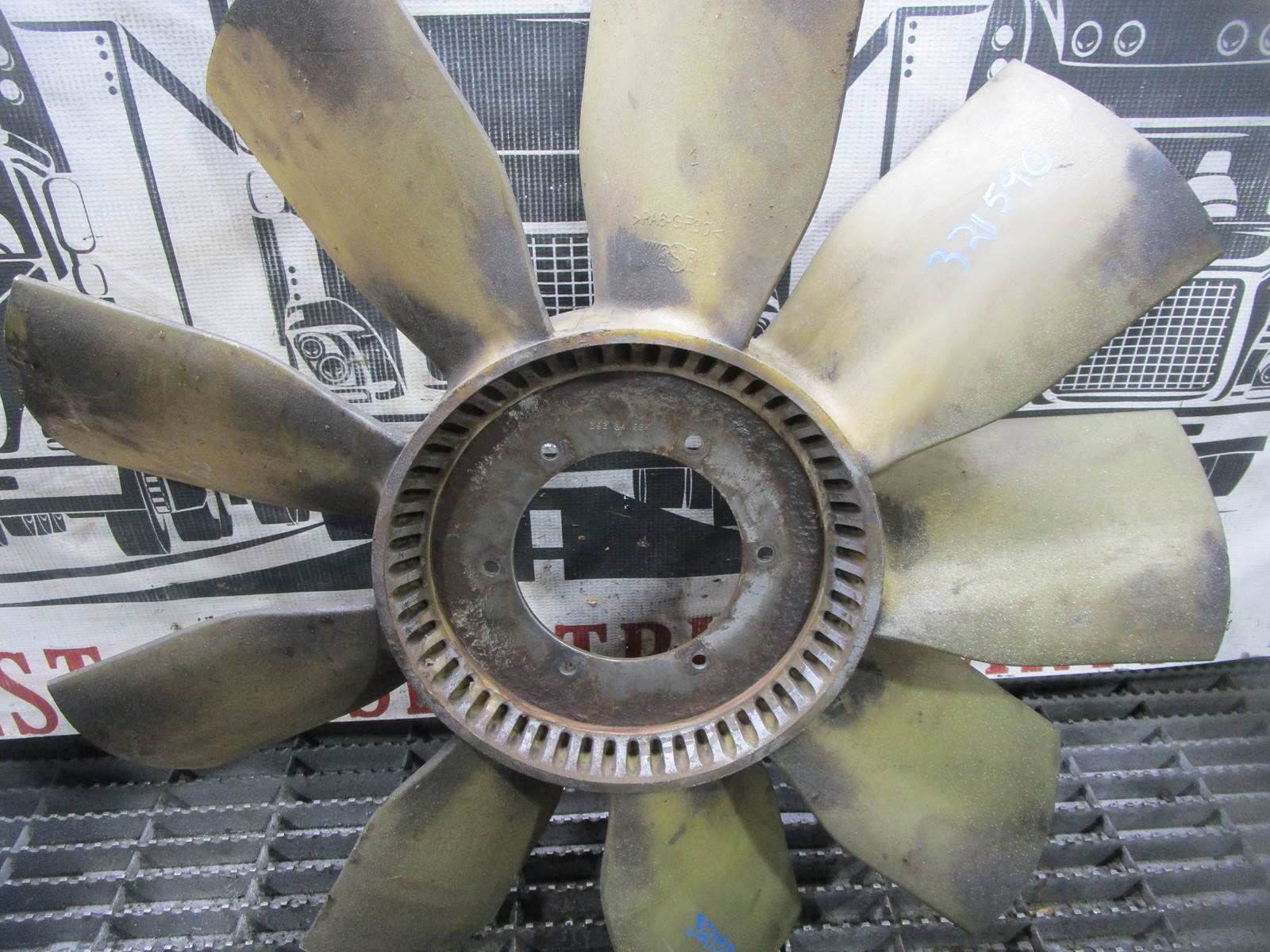 (GOOD USED) Mercedes-Benz OM906LA Diesel Engine Cooling Fan 9-Blade 25 ...