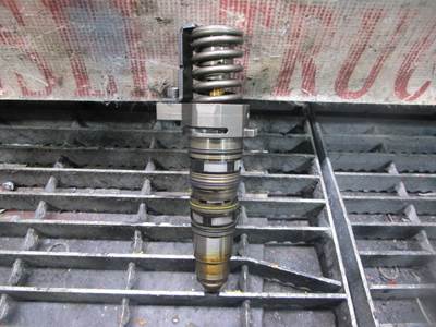 2004-2006 CUMMINS ISX EGR DIESEL ENGINE FUEL INJECTORS PART# 4088725