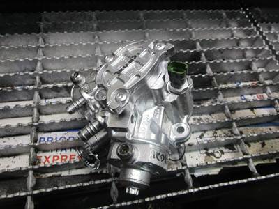 (GOOD USED) 2011 Isuzu 4JJ1 Fuel Pump P#8980879860