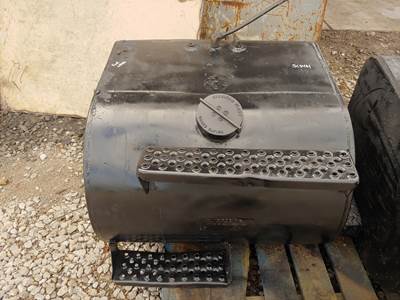 (GOOD USED) Ford L9000 50-Gallon Fuel Tank P# DSHA-9002-PA