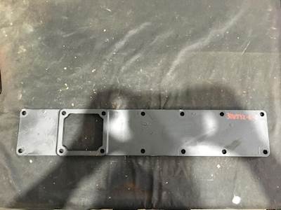 Cummins ISB 5.9L 24 Valve Diesel Engine Turbo Air Intake Plate OEM P# 3941437
