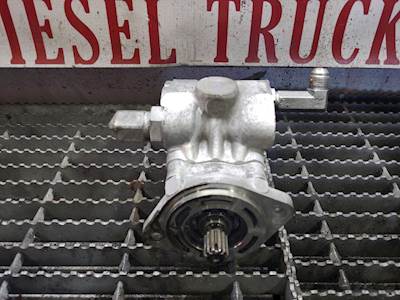 Caterpillar C7 Diesel Engine TRW Power Steering Pump, TRW P# PS221616L11301