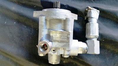 LUK Power Steering Pump  Cat 3126 Diesel Engine Type LF73C Part# 2106820 61-280088 Truck Part  good condition