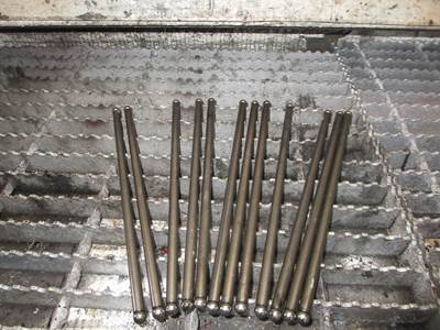 (GOOD USED) International T444E Push Rod 10 1/4"