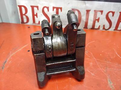 2003 Caterpillar C10 Rocker Arm Assembly OEM P# 115-9401, 115-9398, 115-9399