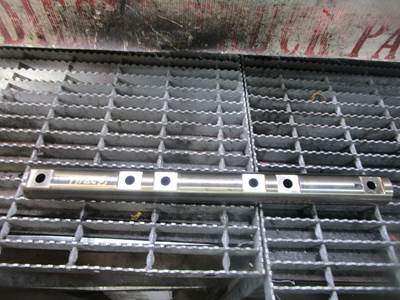 (GOOD USED) Cummins ISX Diesel Engine Rocker Lever Shaft Part# 3679418