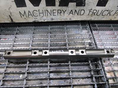 (GOOD USED) Cummins ISX Diesel Engine Rocker Lever Shaft Part# 3679418