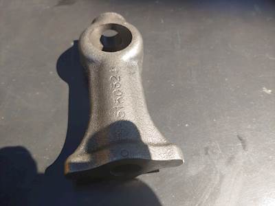 GM Detroit 4-71 4cyl Engine Rocker Arm Shaft Bracket Part# 5150324, 5103903