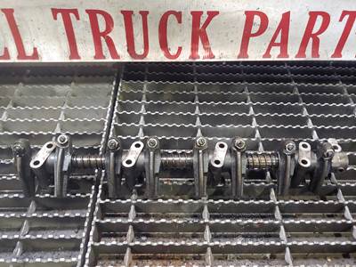 1993 1994 1995 1996 1997 Isuzu 4BD2-TC Diesel Engine Rocker Arm Roller Assembly OEM